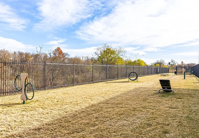 200 Village Creek Pkwy — Photo 10