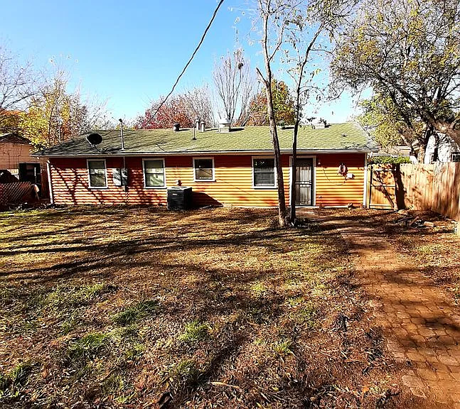 816 Denton Dr — Photo 23