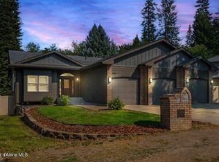3061 E Lake Forest Dr, Hayden Lake, ID 83835