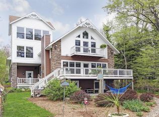 1588 Leon Rd, Fennville, MI 49408