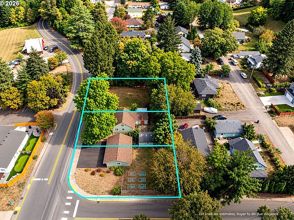 3rd image of 907 Pioneer St