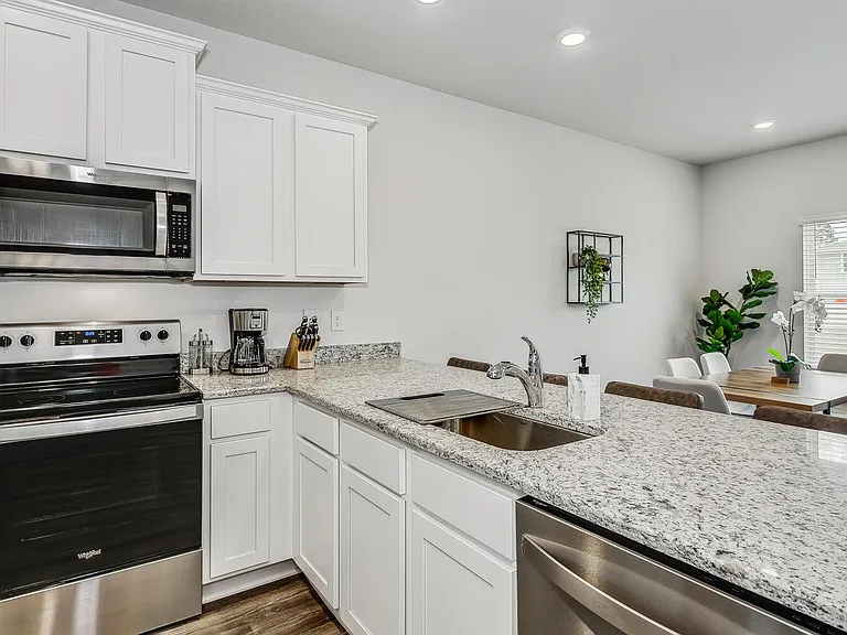 1518 Iroquois Ct — Photo 21