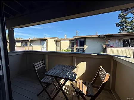 806 Coriander Dr #H — Photo 4
