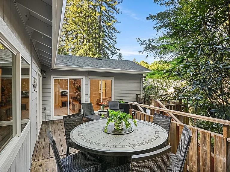 16 Iron Springs Rd — Photo 24