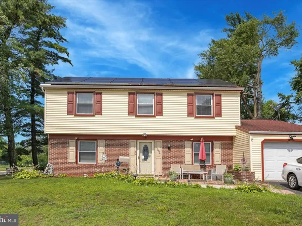 164 Somerset Dr, Willingboro, NJ 08046