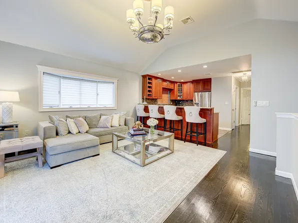 161 Beach 128th Street image 8 of 38