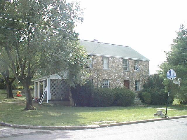 1st image of 525 Long Ave