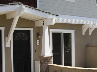 2550 Elden Ave APT C, Costa Mesa, CA 92627