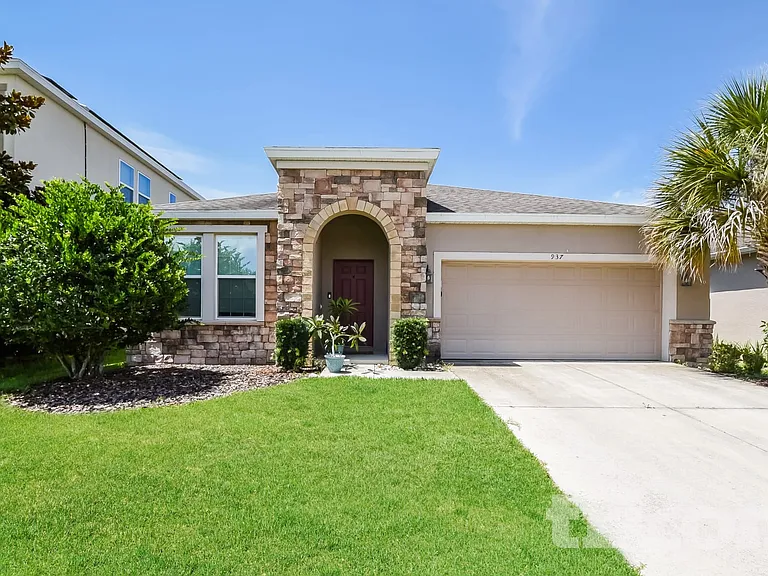 937 Hilltop Park Ct — Photo 1
