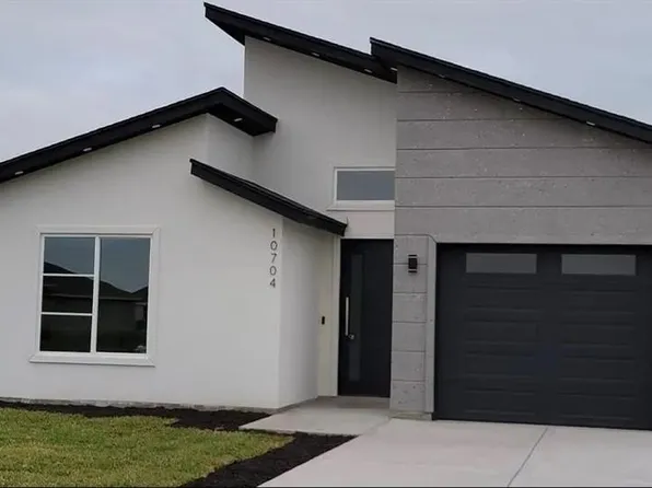 10704 N Sugar Bear Dr, Edinburg, TX 78541