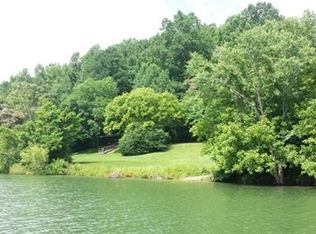 289 Roy Smith Rd, Tullahoma, TN 37388