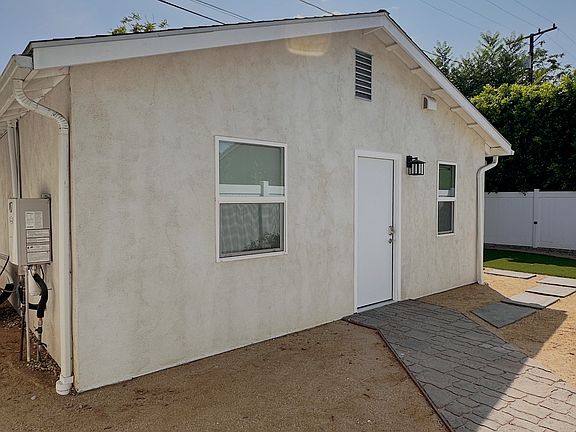 2nd image of 314 S Glenwood Pl