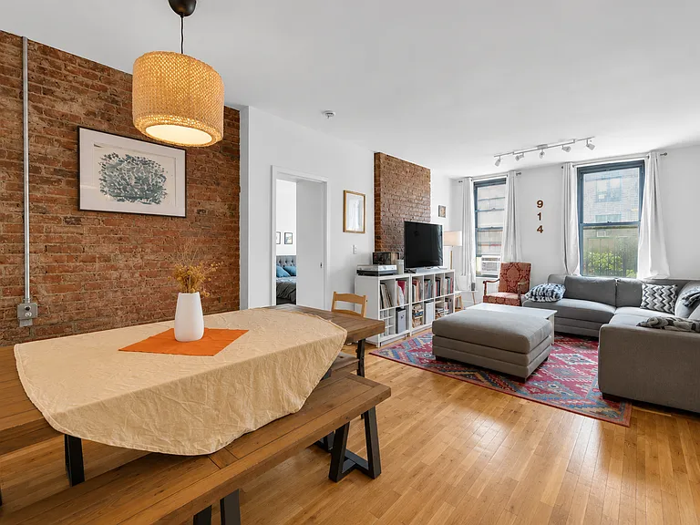 2090 Madison Ave #3E — Photo 1