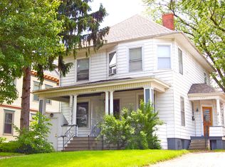 703 E Walnut St, Bloomington, IL