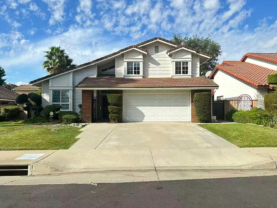 2043 Shaded Wood Rd