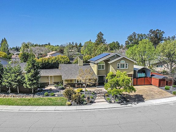 2nd image of 2781 Tahoe Dr