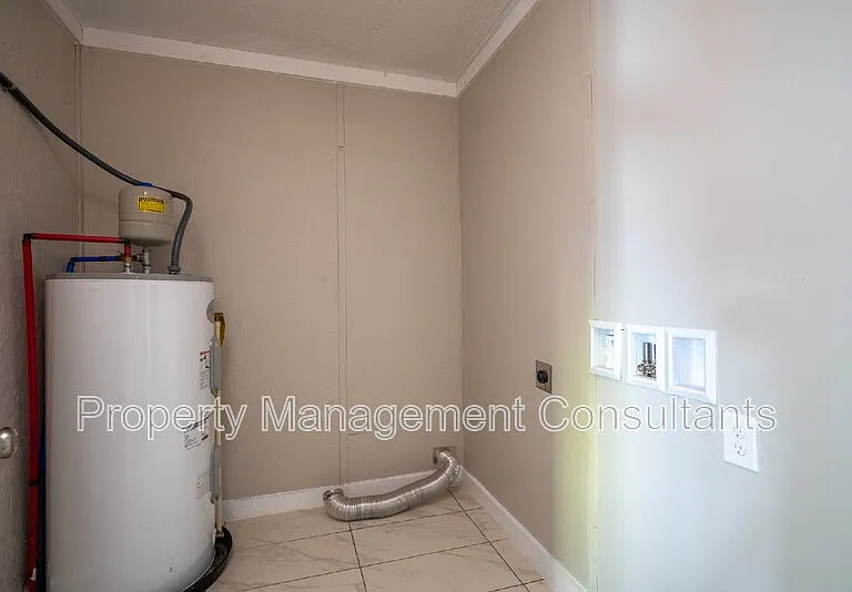 2208 Old Gurley Pike — Photo 19