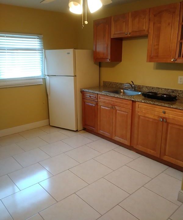 1st image of 6403 Crest Hill Dr