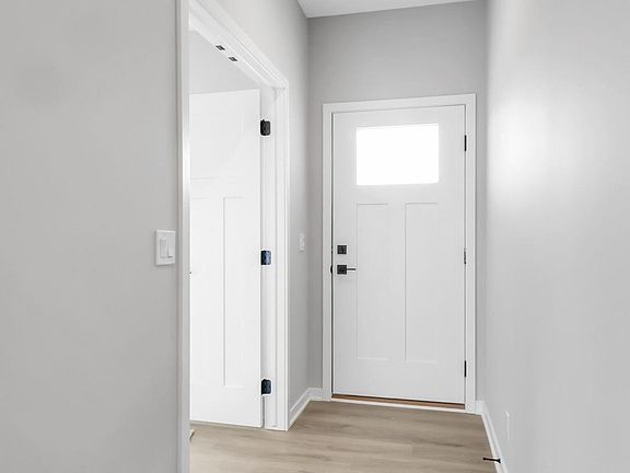 2nd image of 18414 Palisades Dr