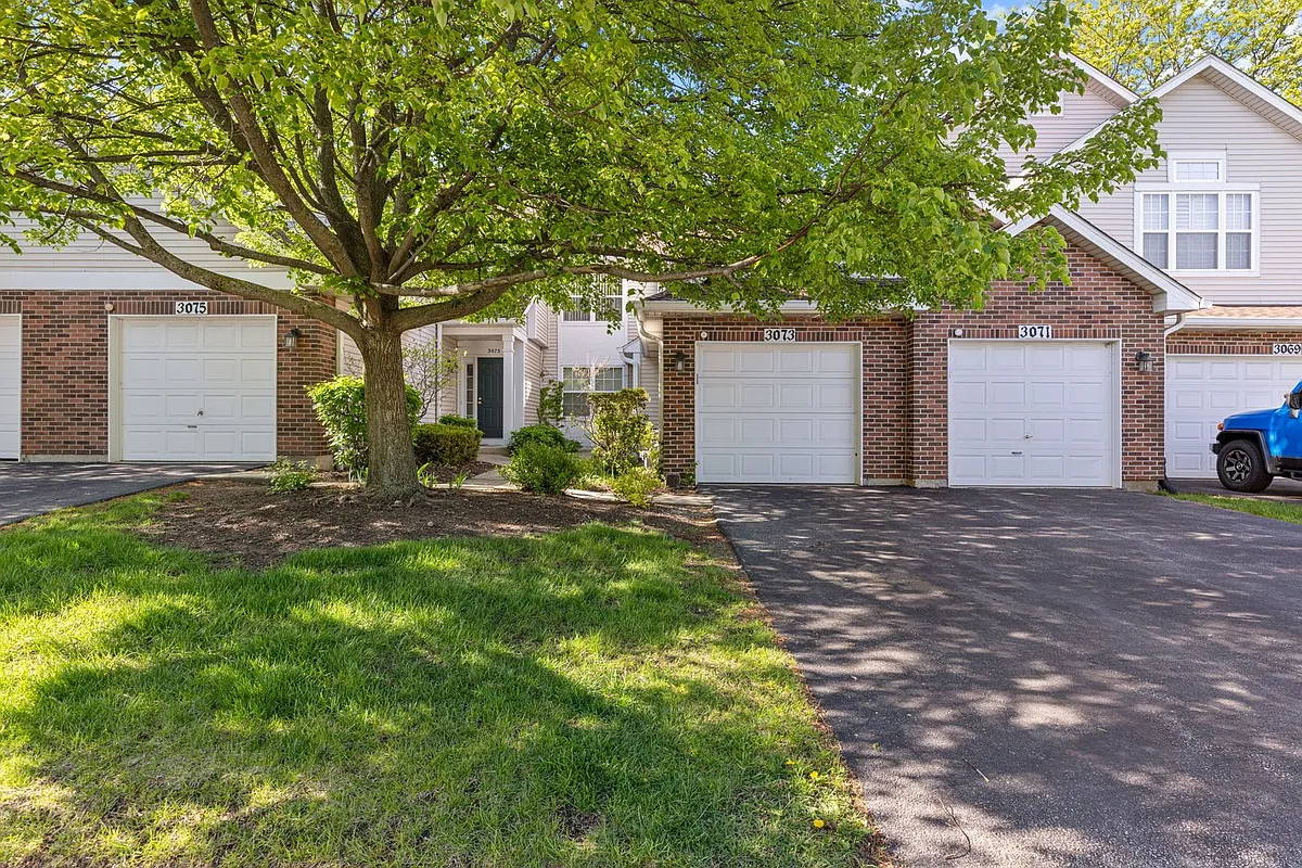 Building Photo - 3073 Kentshire Cir