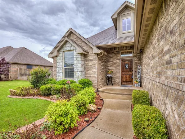 5809 Saint James Pl, Oklahoma City, OK 73179