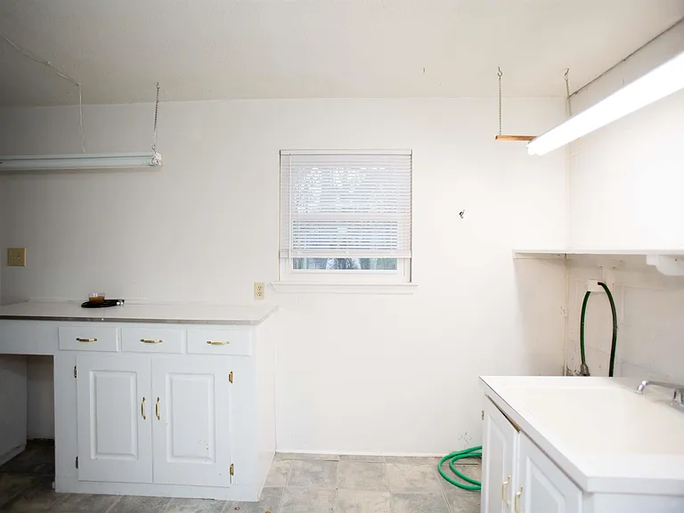 1506 Alberta Dr — Photo 27