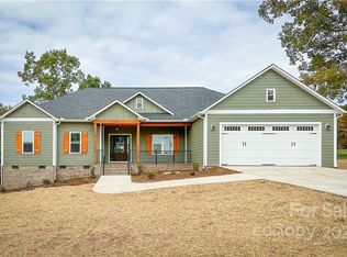 1165 Amherst Rd, Morganton, NC 28655