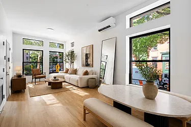 122 Willoughby Avenue, #2