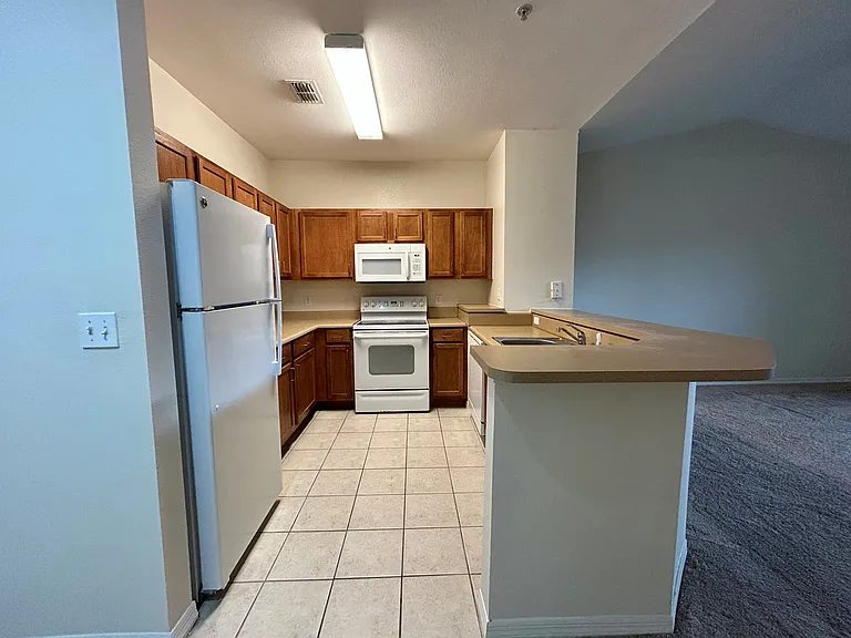 8112 Claire Ann Dr #302 — Photo 5