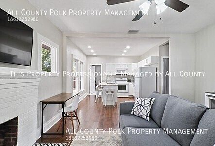 4th image of 538 W Park St