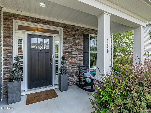 3rd image of 680 Heartwood Drive