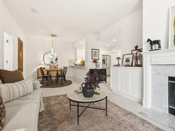 111 Saint Matthews Ave APT 304, San Mateo, CA 94401