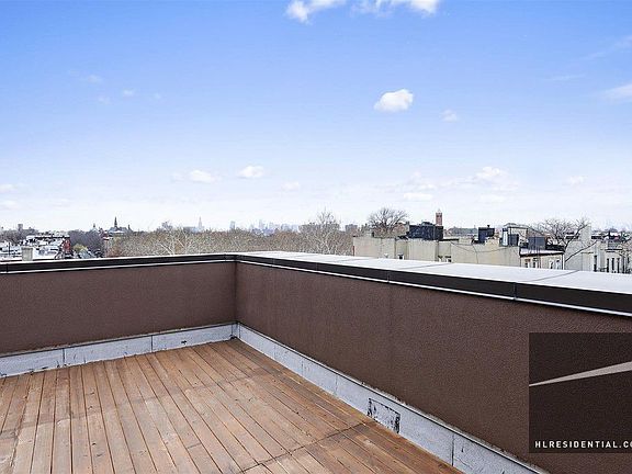 2nd image of 196 Macon St APT 5D
