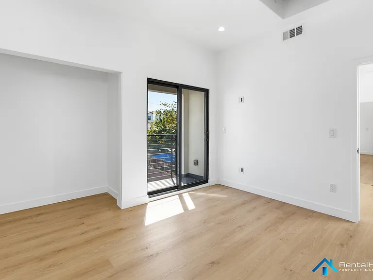 326 N La Fayette Park Pl — Photo 14