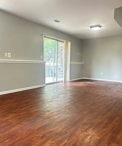 5854 Christie Ave SE — Photo 7
