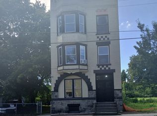 809 River St APT 3, Troy, NY 12180