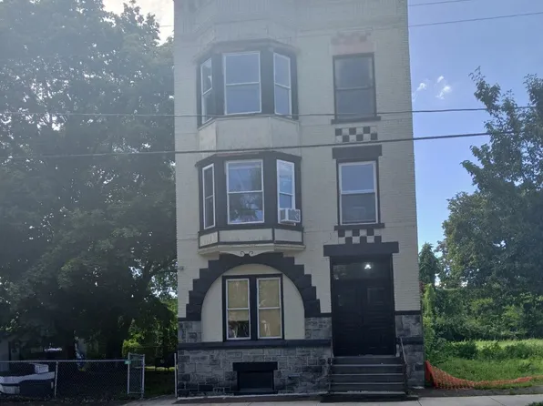 809 River St APT 3, Troy, NY 12180