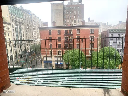 Rented by Citi Habitats | media 7