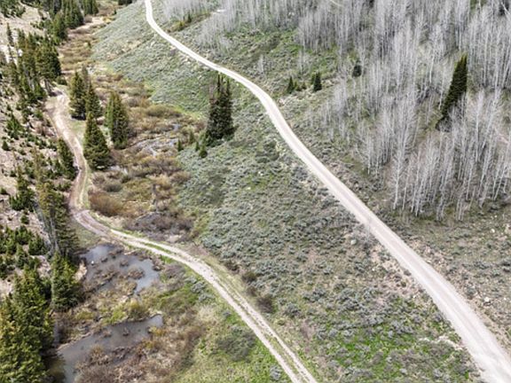 5th image of 77 Brooks Canyon Rd