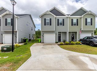296 Currituck Dr, Holly Ridge, NC 28445