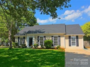 13801 Dannemara Dr, Pineville, NC 28134