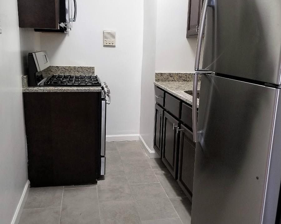 1st image of 4309 47th Ave APT 4L
