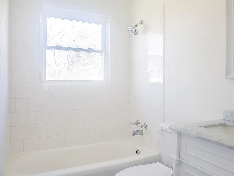 3952 Overheights Dr — Photo 10