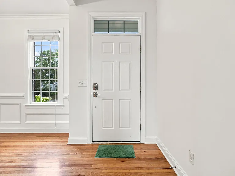 401 Waverly Hills Dr — Photo 5