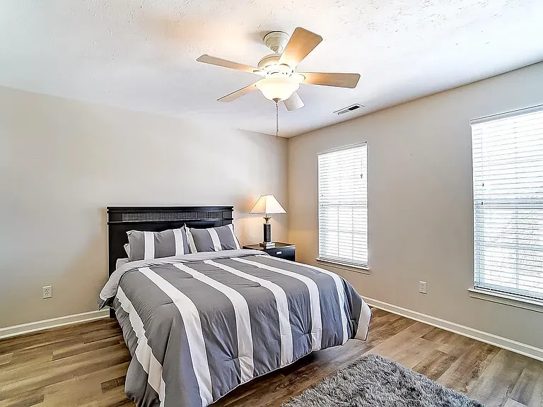 9766 Cobblewood Ct — Photo 15