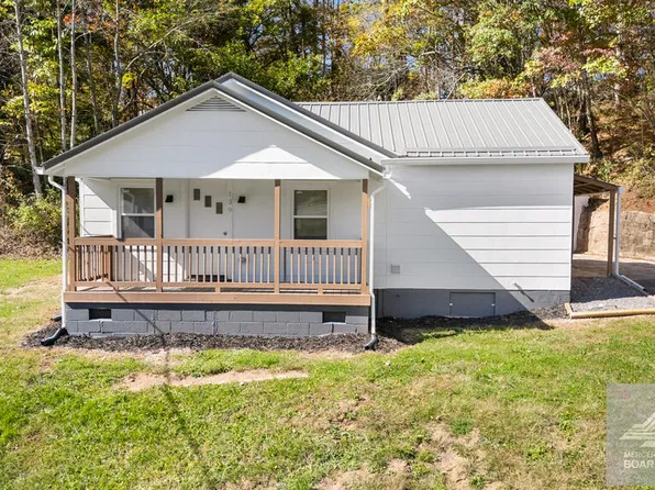 139 Calfee Cemetery Rd, Bluefield, WV 24701