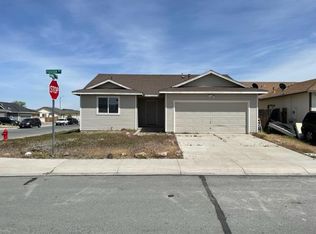 1006 Foster Way, Fernley, NV 89408