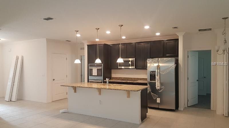 2nd image of 480 Pinecrest Loop