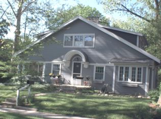 24 Blenheim Rd, Columbus, OH 43214