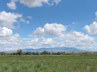 9210 Mallard Ln, Emmett, ID 83617